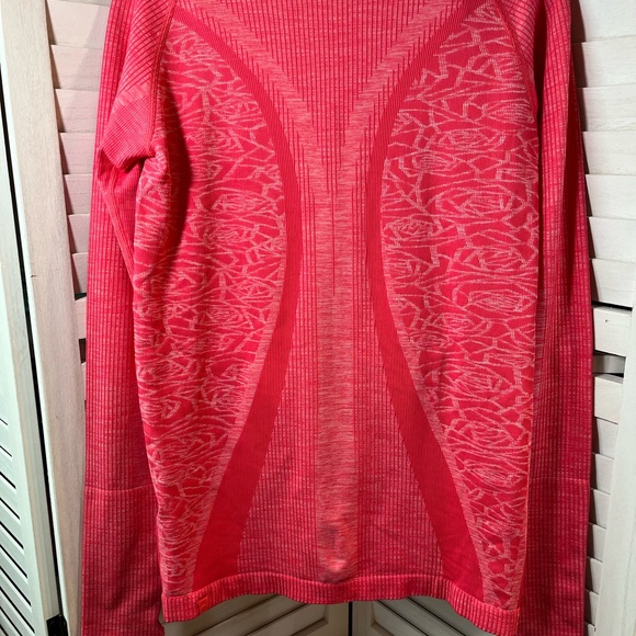 LULULEMON ATHLETICA TOP - Picture 3 of 7